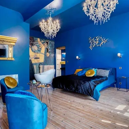 Sublime Suite Dans Chateau Proche De La Mer *